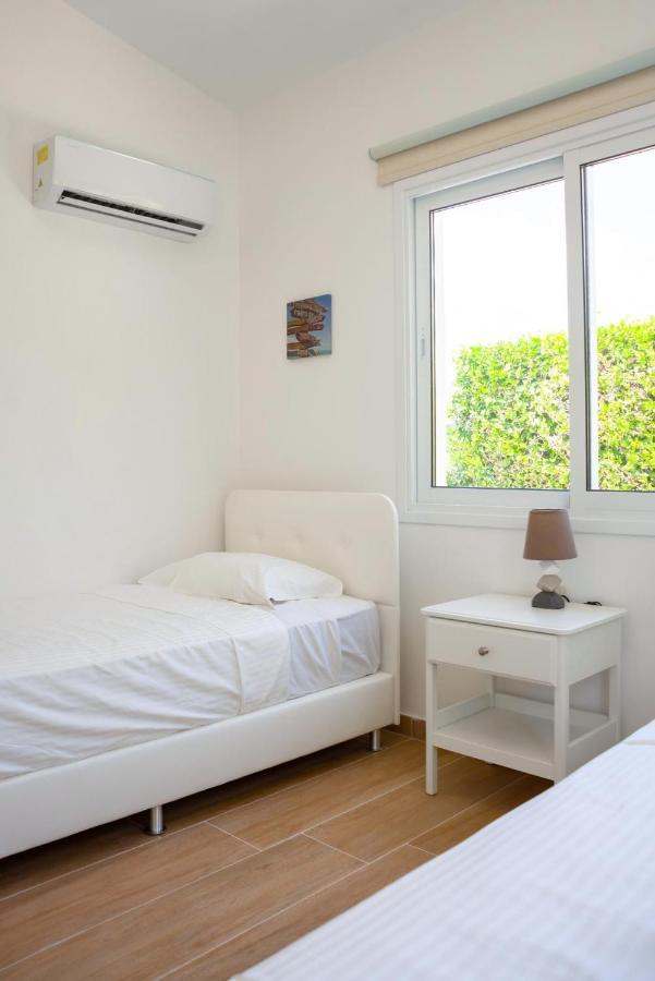 Bungalow Mikaella By Ezoria Villas Coral Bay Exteriér fotografie