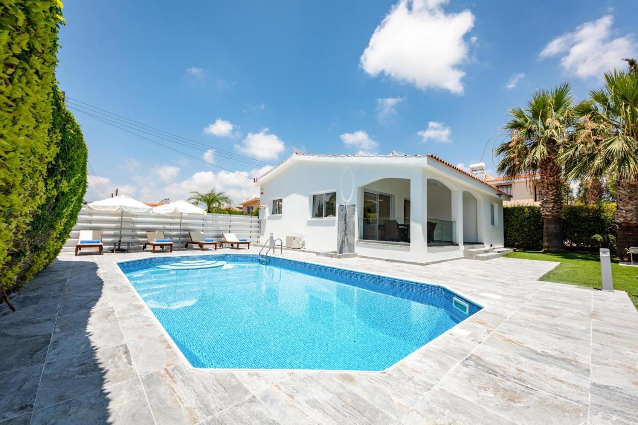 Bungalow Mikaella By Ezoria Villas Coral Bay Exteriér fotografie